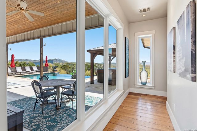 365 GOLDEN EAGLE LOOP, Canyon Lake, TX 78133