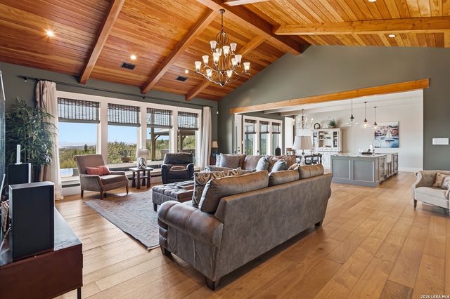 365 GOLDEN EAGLE LOOP, Canyon Lake, TX 78133