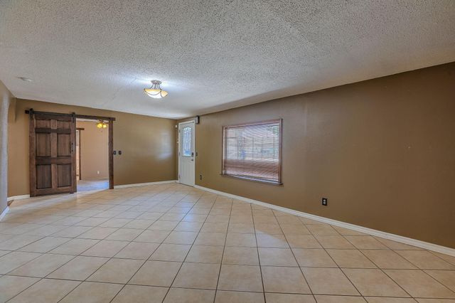 330 Sego Lily Street, Bosque Farms, NM 87068
