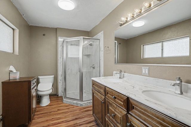 330 Sego Lily Street, Bosque Farms, NM 87068