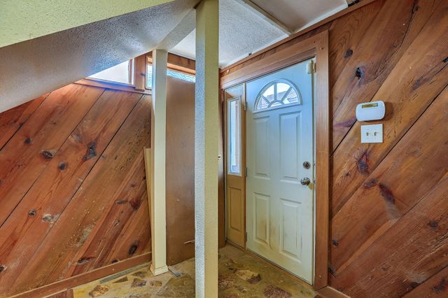 330 Sego Lily Street, Bosque Farms, NM 87068