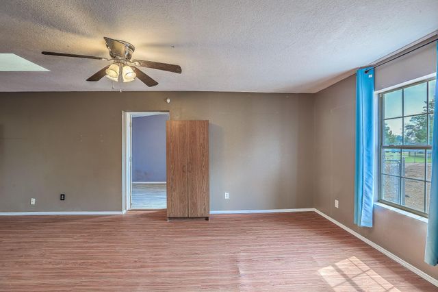 330 Sego Lily Street, Bosque Farms, NM 87068