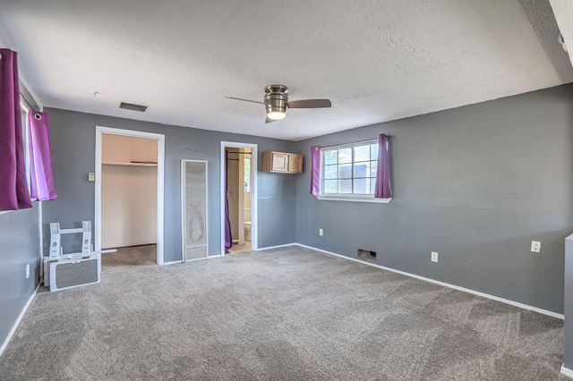 330 Sego Lily Street, Bosque Farms, NM 87068