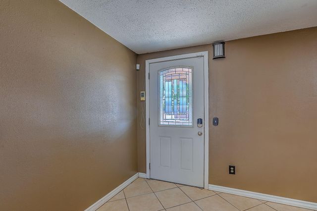 330 Sego Lily Street, Bosque Farms, NM 87068