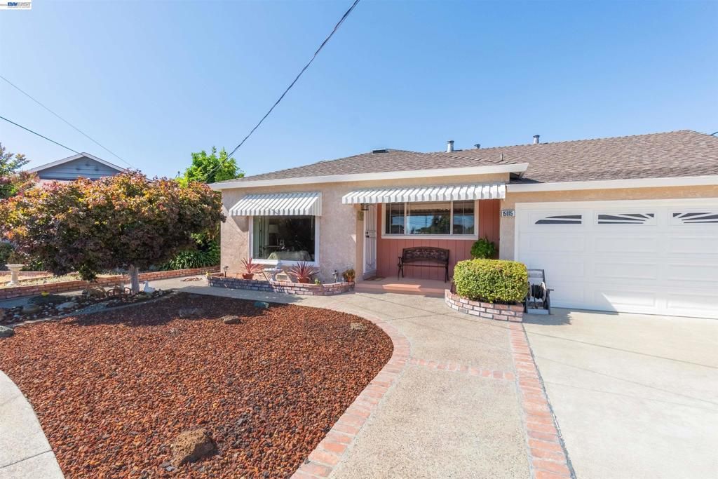 Image 2 of property listing at 15015 Milford St, San Leandro, CA 94579