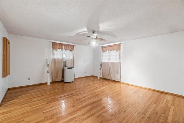 5012 NW 25th Street, Oklahoma City, OK 73127