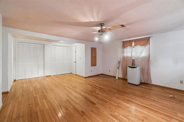 5012 NW 25th Street, Oklahoma City, OK 73127