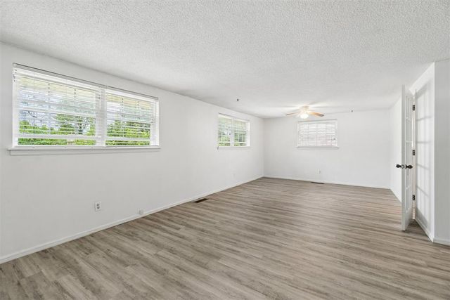 5012 NW 25th Street, Oklahoma City, OK 73127