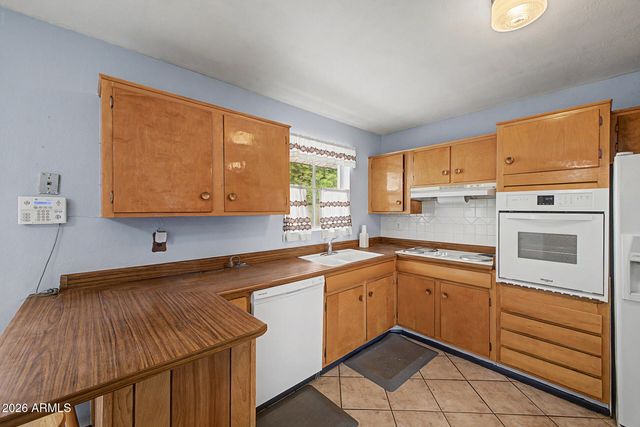 3525 W MORTEN Avenue, Phoenix, AZ 85051