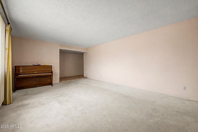 3525 W MORTEN Avenue, Phoenix, AZ 85051