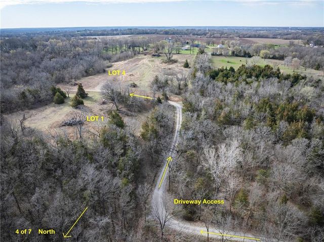 1521 S Buckner Tarsney Road, Buckner, MO 64016