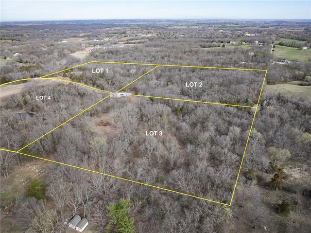 1521 S Buckner Tarsney Road, Buckner, MO 64016