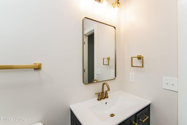 2925 Bethel Place, Powell, TN 37849