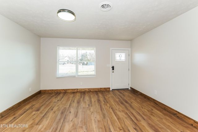 2925 Bethel Place, Powell, TN 37849