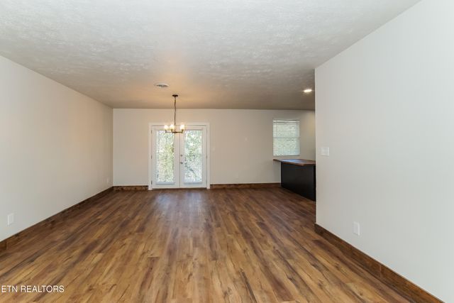 2925 Bethel Place, Powell, TN 37849