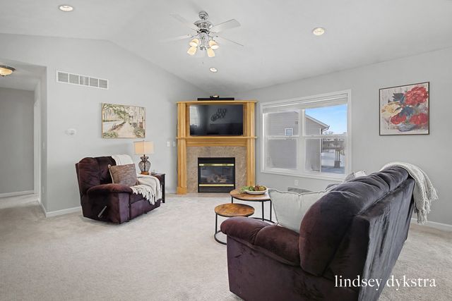 943 Red Tail Drive, Coopersville, MI 49404