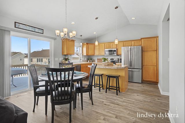 943 Red Tail Drive, Coopersville, MI 49404