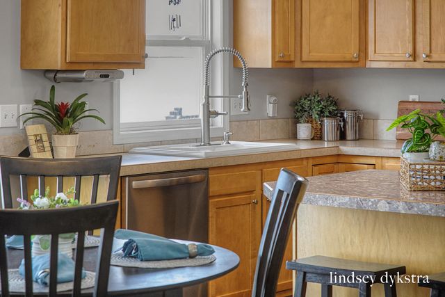 943 Red Tail Drive, Coopersville, MI 49404