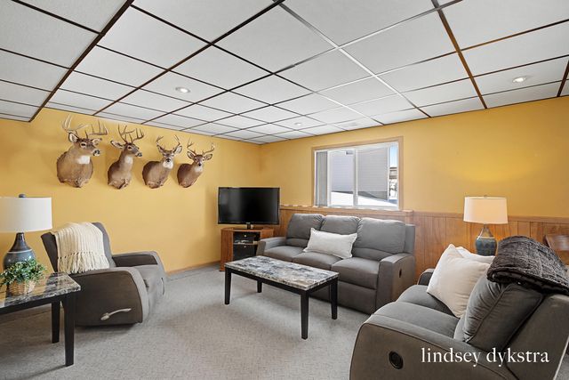 943 Red Tail Drive, Coopersville, MI 49404