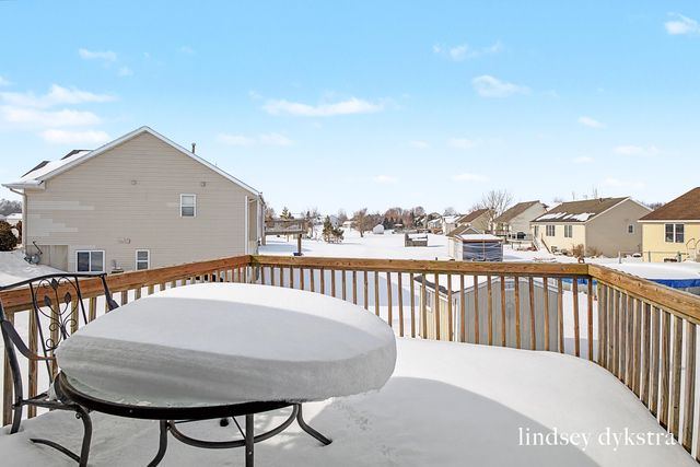 943 Red Tail Drive, Coopersville, MI 49404