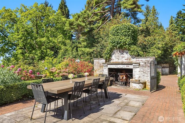 72 Olympic Drive NW, Shoreline, WA 98177