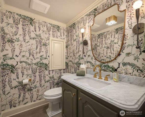 72 Olympic Drive NW, Shoreline, WA 98177