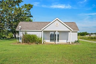 13183 Shady Grove Road, Gravette, AR 72736
