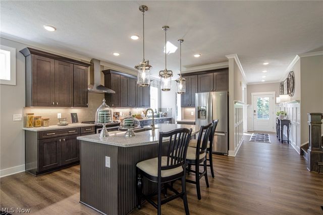 28 Boulder Boulevard, Peninsula, OH 44264