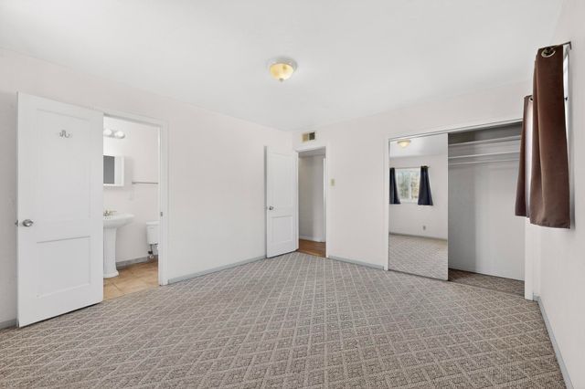 1526 Vassar Drive NE, Albuquerque, NM 87106