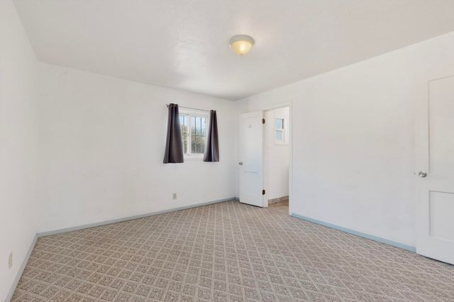 1526 Vassar Drive NE, Albuquerque, NM 87106