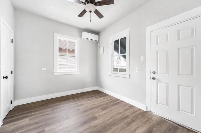 1312 Jack Johnson Boulevard, Galveston, TX 77550