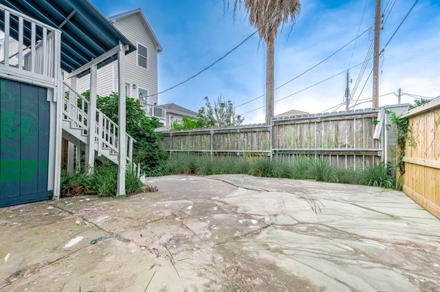 1312 Jack Johnson Boulevard, Galveston, TX 77550