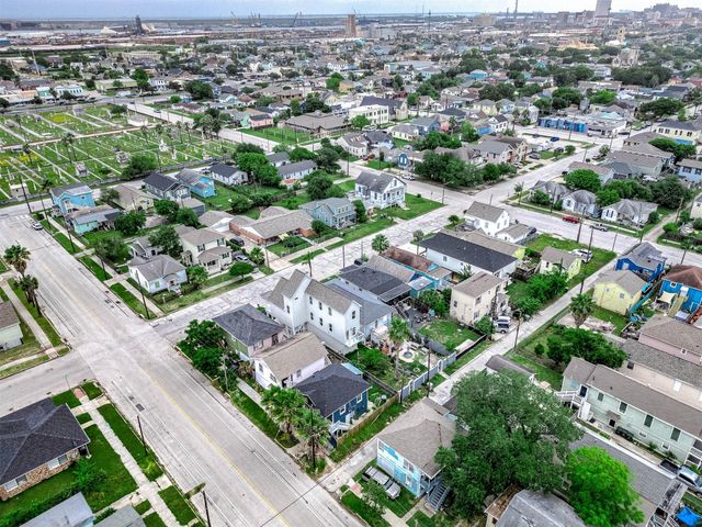 1312 Jack Johnson Boulevard, Galveston, TX 77550