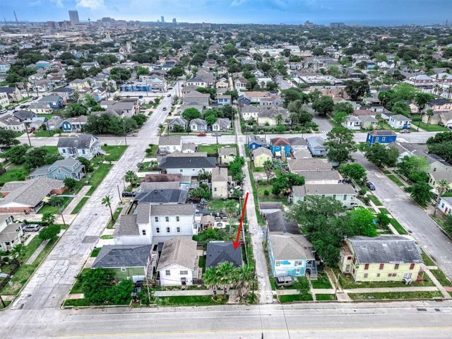 1312 Jack Johnson Boulevard, Galveston, TX 77550