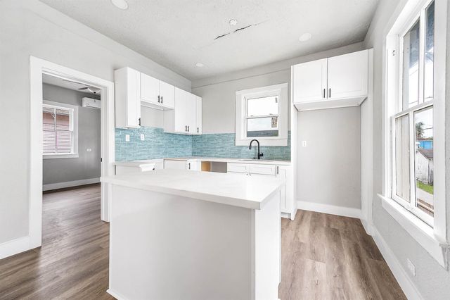 1312 Jack Johnson Boulevard, Galveston, TX 77550