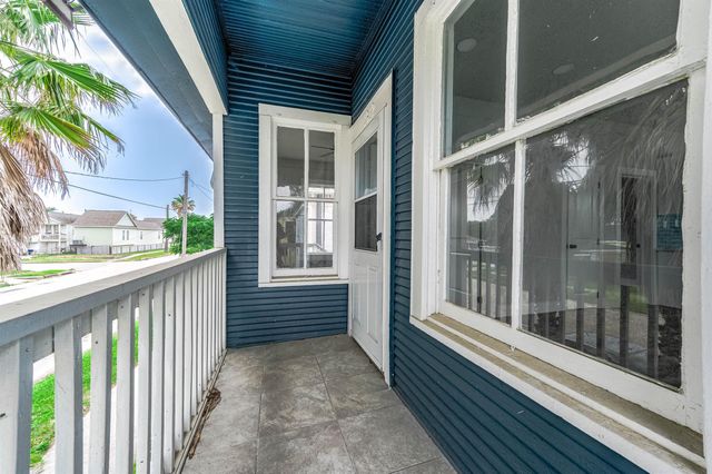 1312 Jack Johnson Boulevard, Galveston, TX 77550