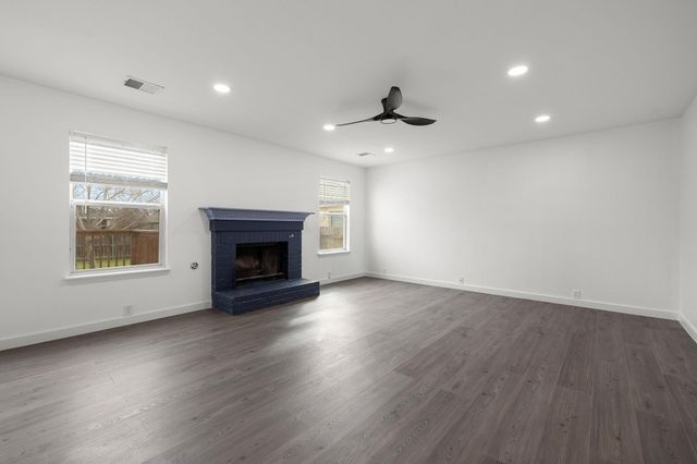 2204 Founder DR, Cedar Park, TX 78613