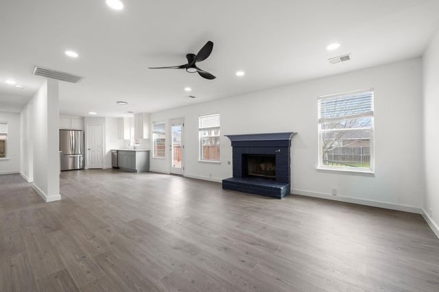 2204 Founder DR, Cedar Park, TX 78613