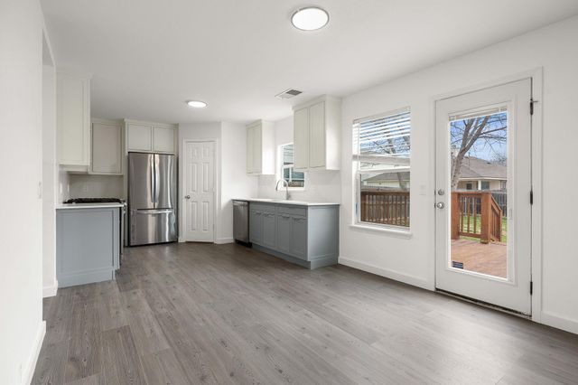 2204 Founder DR, Cedar Park, TX 78613