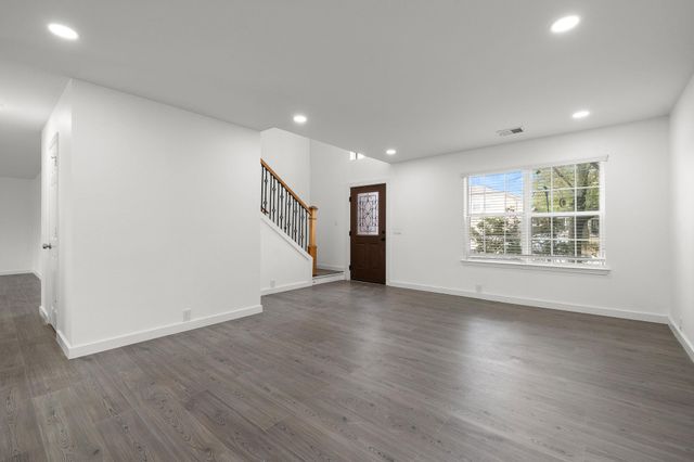 2204 Founder DR, Cedar Park, TX 78613