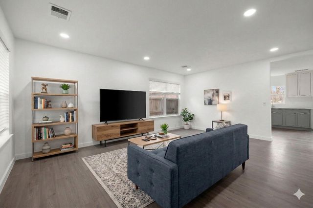 2204 Founder DR, Cedar Park, TX 78613