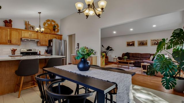 3309 S Pointe Court, Eau Claire, WI 54701