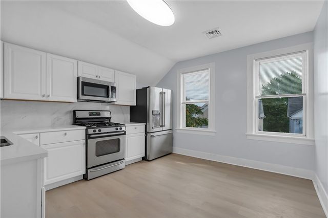 131 Wendell Street 3, Providence, RI 02909