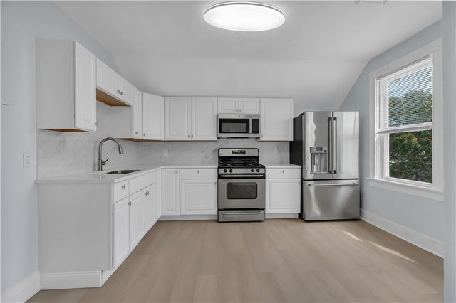 131 Wendell Street 3, Providence, RI 02909