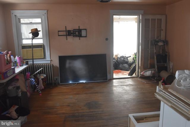 145 GREENWOOD RD, Sharon Hill, PA 19079