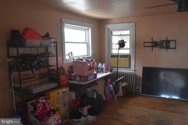 145 GREENWOOD RD, Sharon Hill, PA 19079