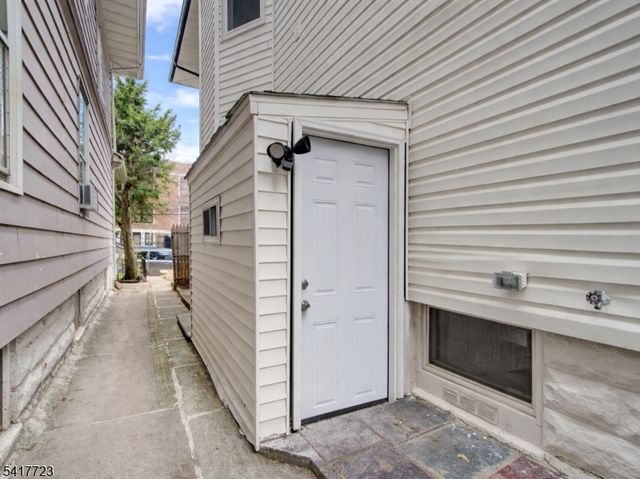 182 Union Ave, Belleville Twp., NJ 07109