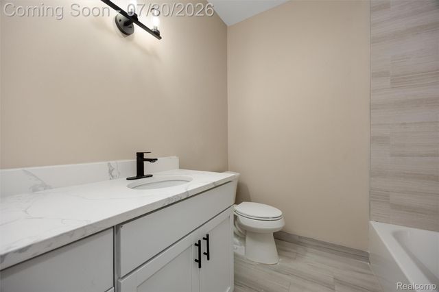 21806 Waldron Street, Farmington Hills, MI 48336