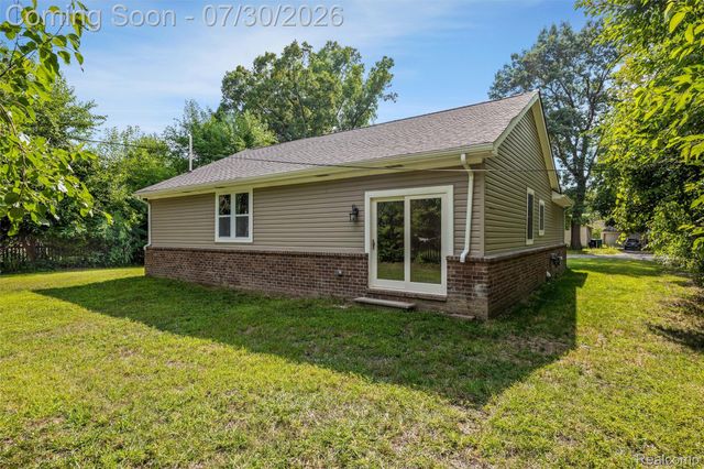 21806 Waldron Street, Farmington Hills, MI 48336