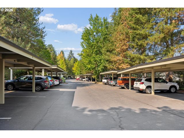 5055 FOOTHILLS Dr G, Lake Oswego, OR 97034